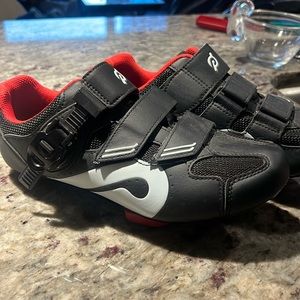 Peloton Spin Shoes with Delta Clips - size 9